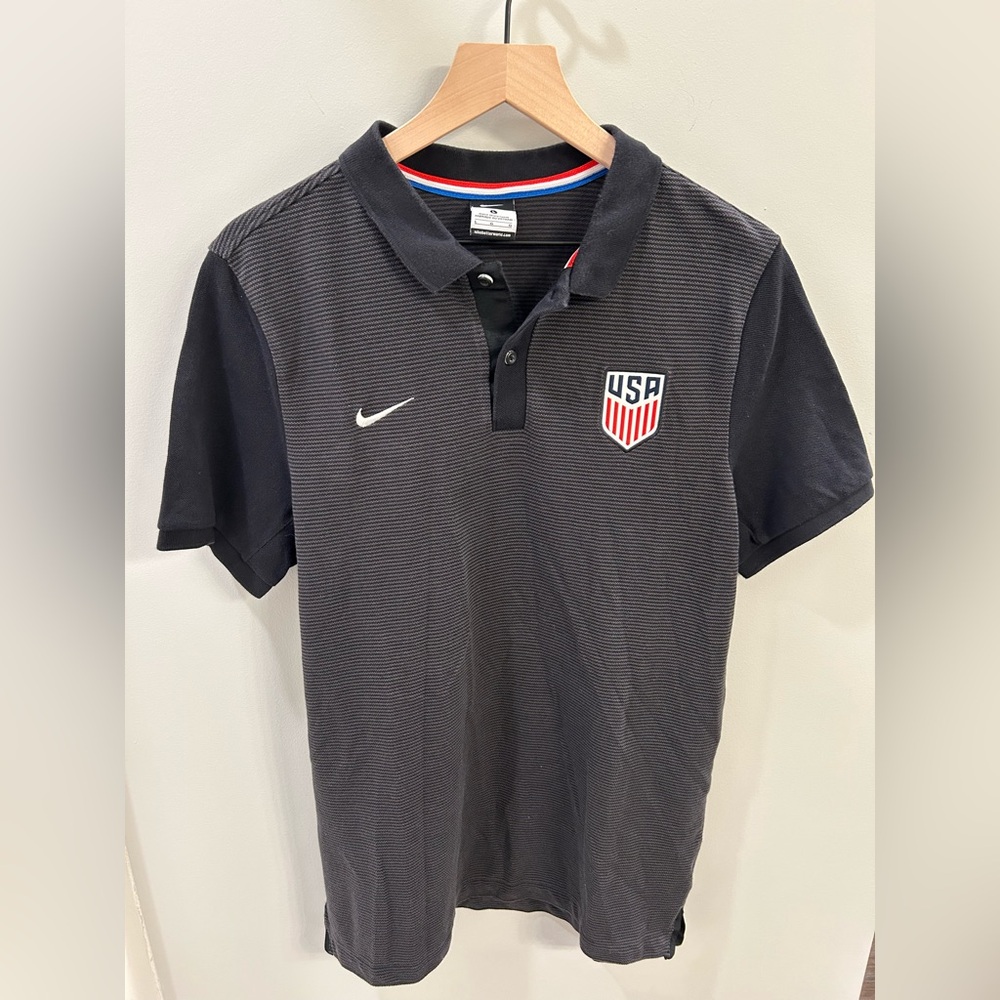 Nike Men’s USA Soccer Polo Shirt Size L